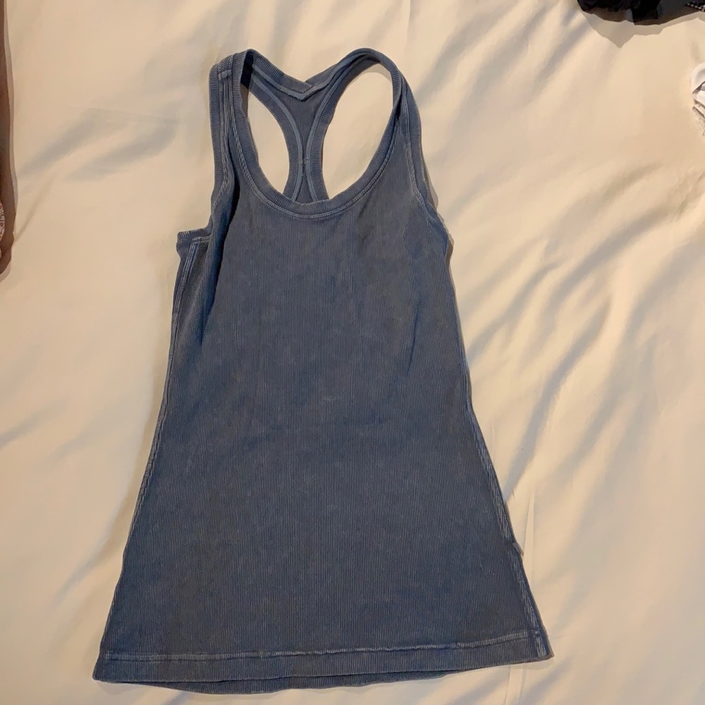 Lululemon tank